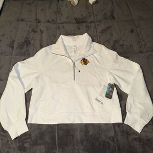 NWT Lululemon Scuba Oversized Funnel Neck NHL Chicago Blackhawks White Sz M/L
